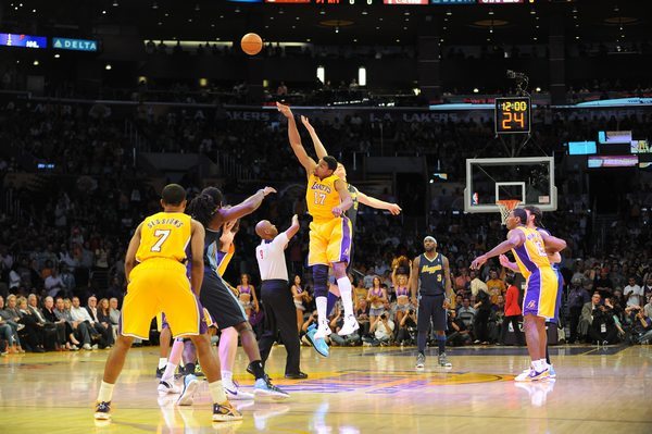 冲击型前锋 冲击型前锋